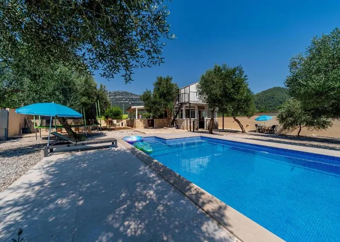 Olive House Semesterbostad